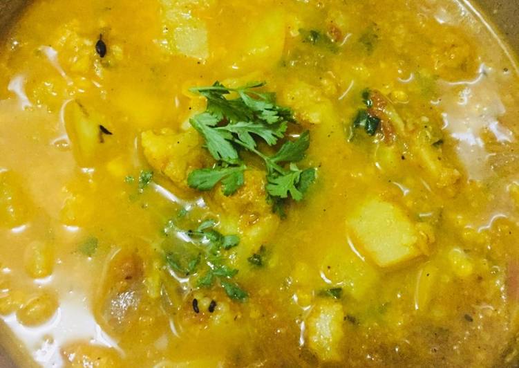 How To Make  Aaloo gobhi curry