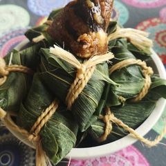 A picture of Bak Chang (rice dumplings).