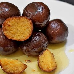 A picture of Milk powder Gulab jamun.