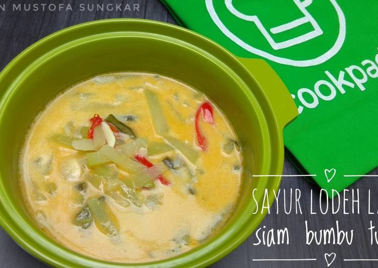 Langkah mengolah Lodeh labu siam bumbu tumis #seninsemangat yang Bisa Manjain Lidah