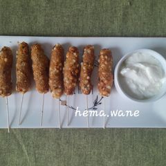 A picture of Raw banana finger chips for fast.