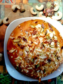 एगलेस मैंगो केक (Eggless mango cake recipe in Hindi) रेसिपी मुख्य फोटो