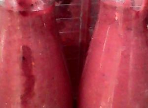 Una foto de Batido Rojo Estupendo