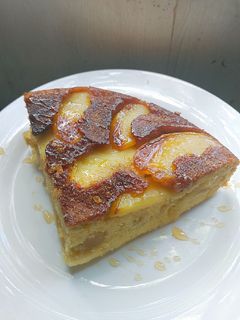 Hình của món Bánh bông lan nhân mứt táo (làm bằng nồi cơm điện).