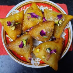 Mawa samosa A picture of Mawa samosa.