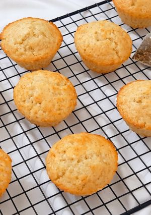 A picture of Chamomile Lemon Muffins.