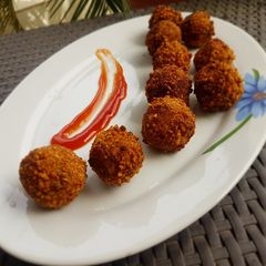 A picture of Beans Balls.
