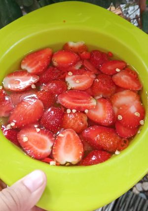 Foto resep Manisan Strawberry