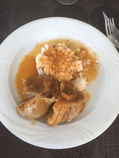 Una foto de Codillo de ternera en salsa😜😜