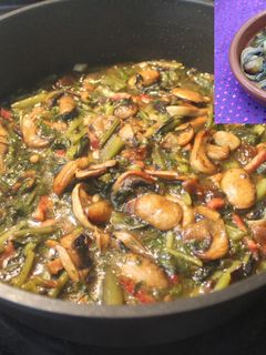 Una foto de Acelgas con champiñones