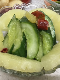 涼拌鳳梨抹醬小黃瓜 的食譜成品照片