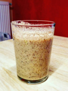 Una foto de Batido de plátano y manzana
