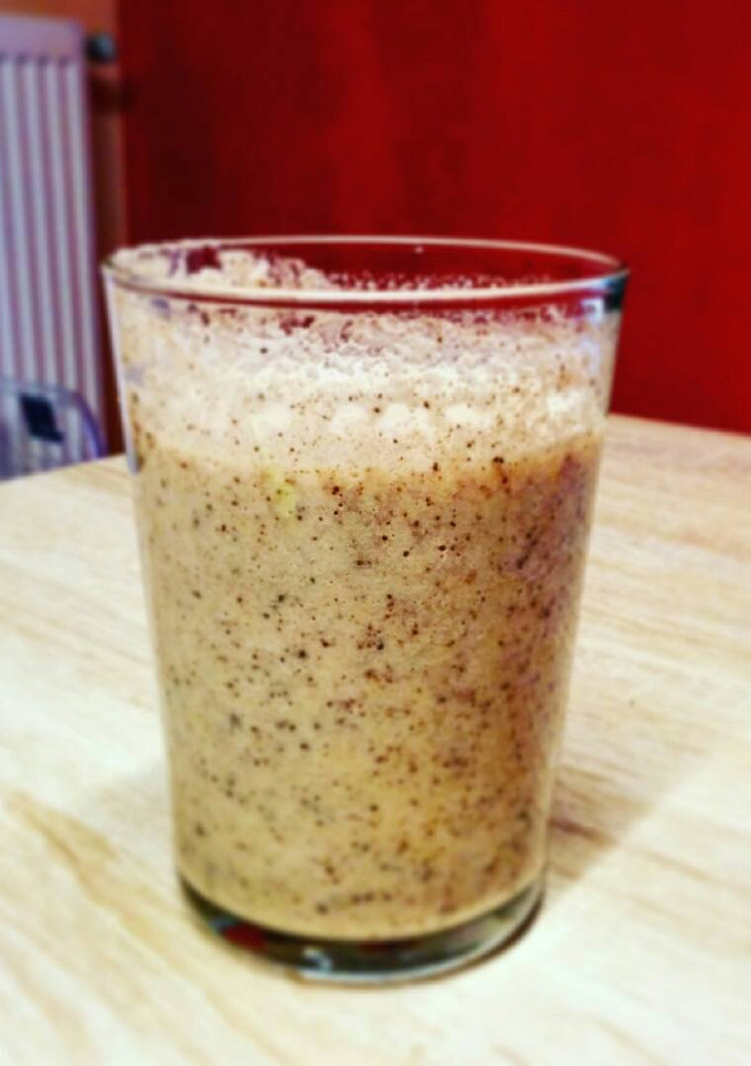 Una foto de Batido de plátano y manzana