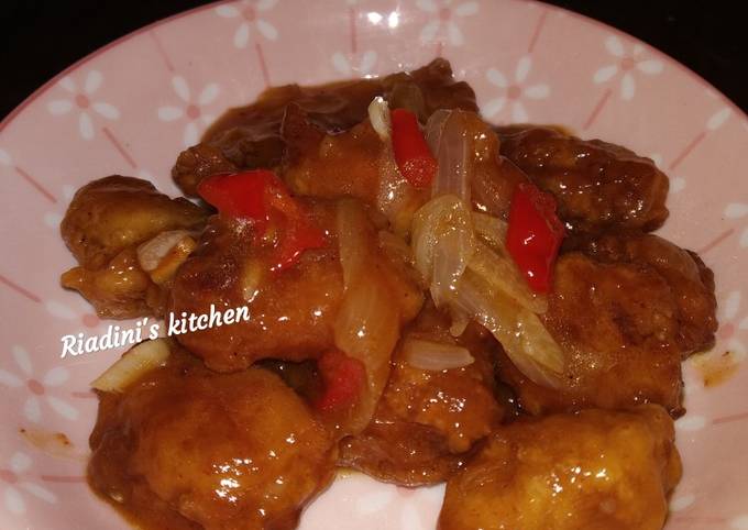 Langkah Mudah untuk Menyiapkan Ayam asam manis seuhah Anti Gagal