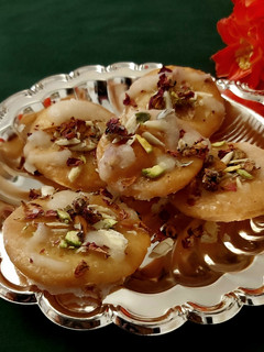 A picture of Sattas,Sindhi Special Sweet.