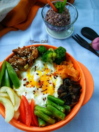 Easy Steps to Make Recipes Bibimbab the Can Spoil the Tongue Really Delicious.
