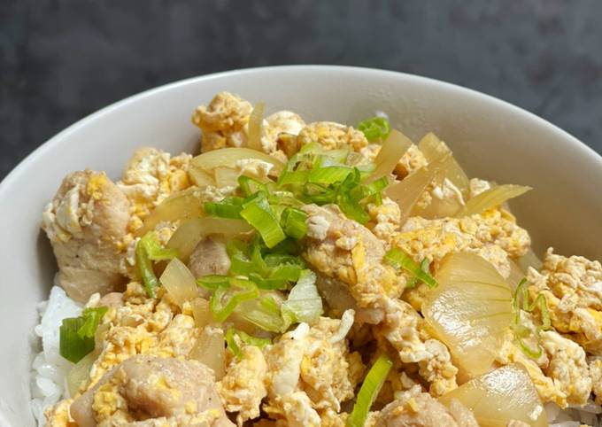 Resep Oyakodon Ala2 (bumbu lokal) yang Sempurna