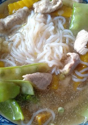 รูปของ ราดหน้าหมูหมัก เส้นบุก คลีน
