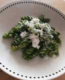 Fusilli con crema di spinaci e ricotta 🥬🧀😋