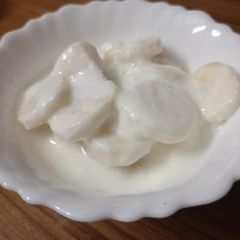 A picture of Banana raita.