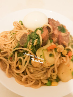 Spaghetti, potatoe and spinach ainihin hoton girkin