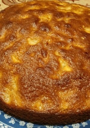 Foto di Torta alle mele con noci aromatizzata al rum