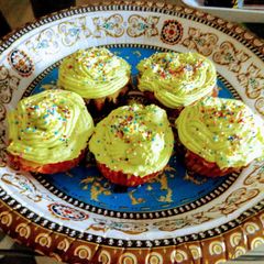 A picture of Cupcake Icing.