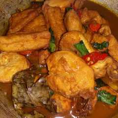 Semur ayam pedas রেসিপির প্রধান ছবি