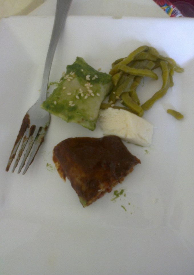 Una foto de Enchiladas casadas martin (Dos sabores: pasilla y chaya con poblano)