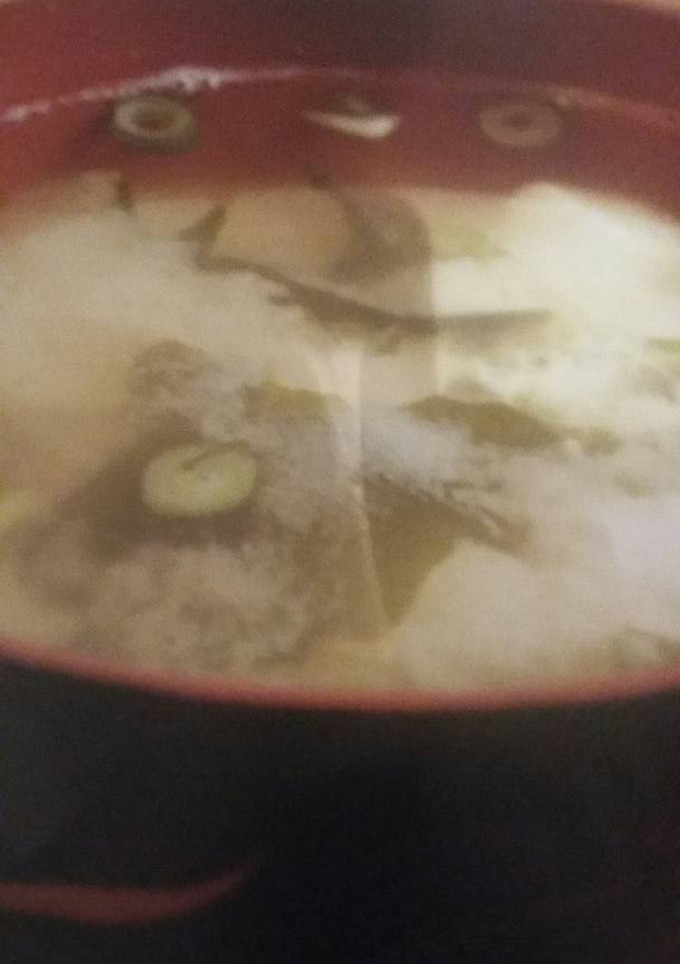 Una foto de Sopa de miso y tofu (misoshiru)