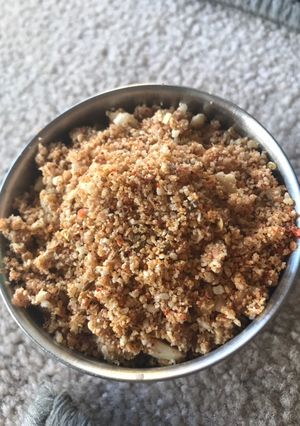 A picture of Peanut sesame chutney.