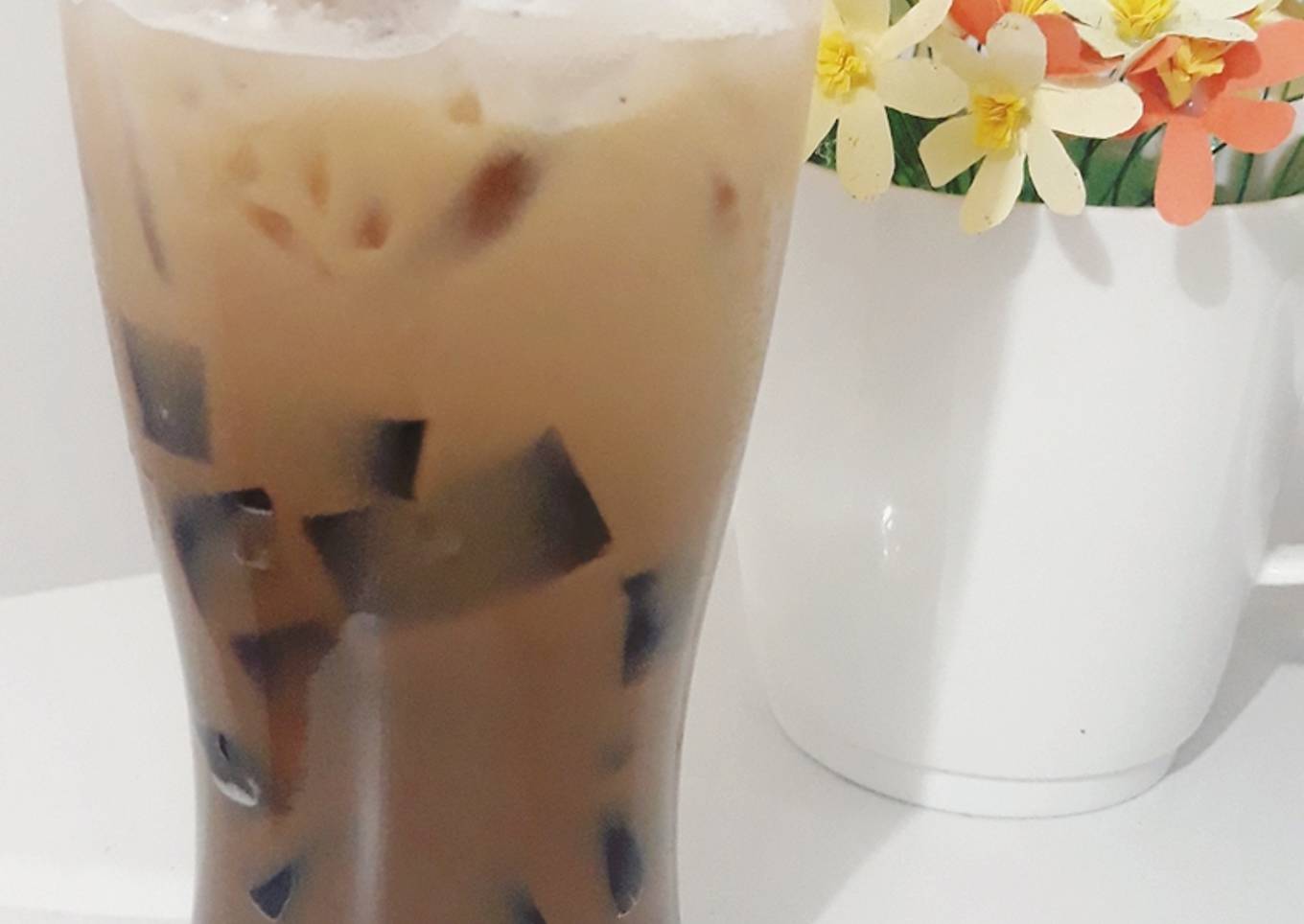 48. ES KOPI CINCAU