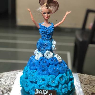 Barby Doll Cake Hand Made Home स्टॉक फ़ोटो 1526823851 | Shutterstock
