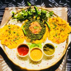 A picture of Spinach-Carrot Cheela.