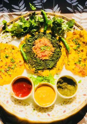A picture of Spinach-Carrot Cheela.