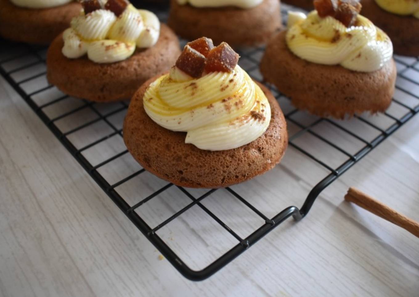 Berlinas o donuts bomba cheesecake - tarta de manzana