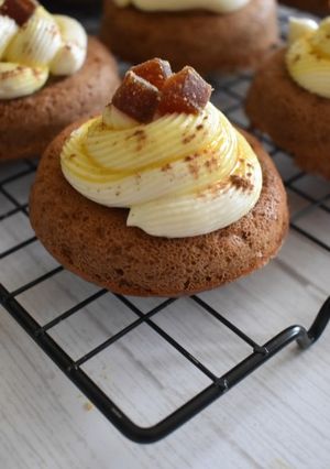 Una foto de Berlinas o donuts bomba cheesecake - tarta de manzana