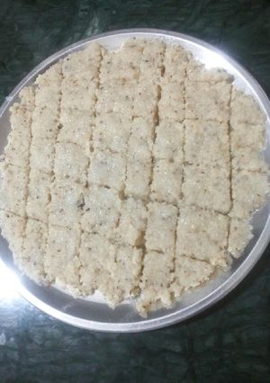 A picture of Coconut Barfi.