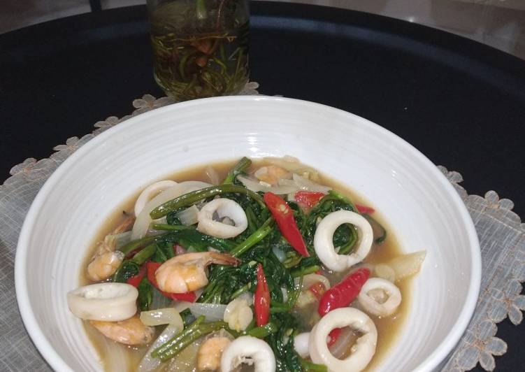 199. Cah Kangkung Seafood Saos Tiram