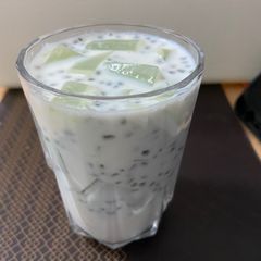 A picture of Pandan agar agar milk.