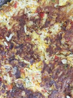 Una foto de Tortilla de arroz con atún y vegetales