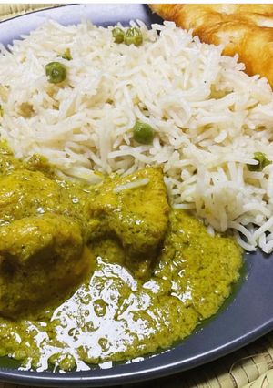 A picture of Hara masala chicken.