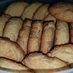 A picture of Coconut Cookies.