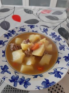 Una foto de Patatas estofadas con carne