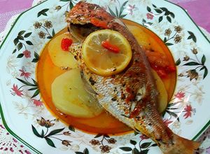 Foto principal de Brecas en un guiso sudado, con patatas y tomates