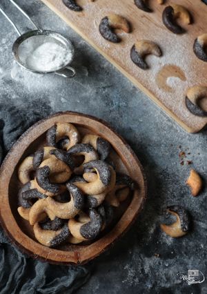 Foto resep Almond Parmesan Crescent Cookies