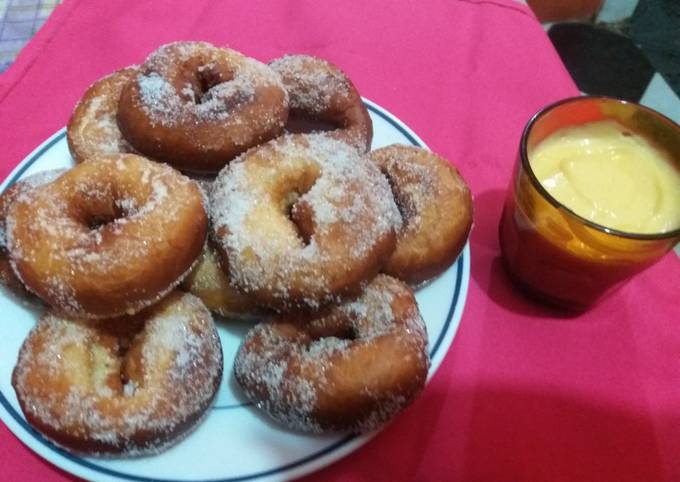 Berlinesas, rosquitas.. Receta de Naty Farias- Cookpad