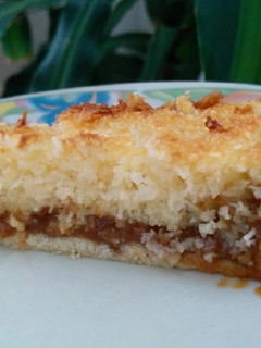 Una foto de Tarta de coco y dulce de leche