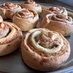 A picture of Shami kebab buns.