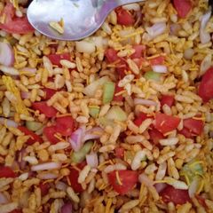 A picture of Bhel puri.